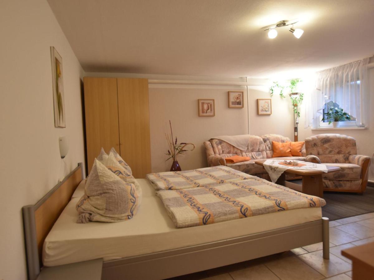 Lovely Apartment Near Sea In Kluetz Екстериор снимка